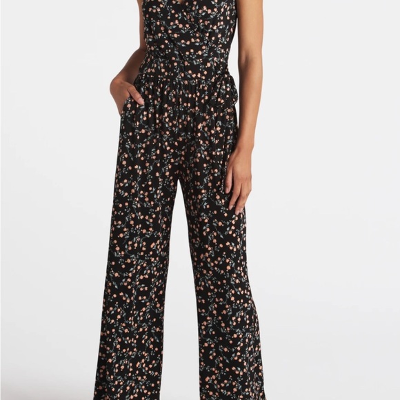 Kaleigh Women’s Black Floral Jumpsuit - Picture 11 of 11